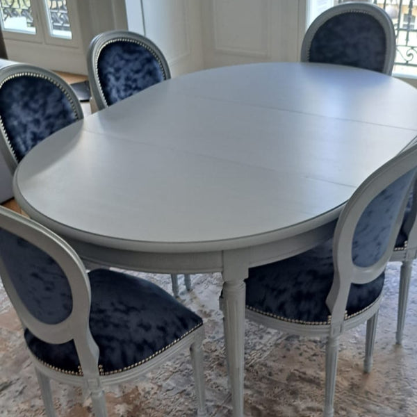 Table moderne chêne massif